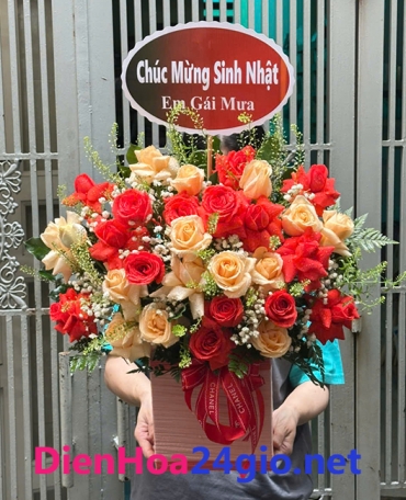 shop hoa tuoi phuong thanh my tay tp hcm  ?? dien hoa tan noi hoa tuoi gia tot